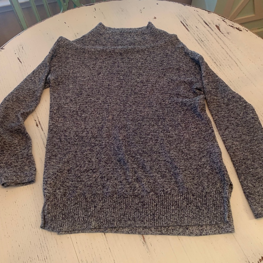 Turtle Neck long sleeve sweater